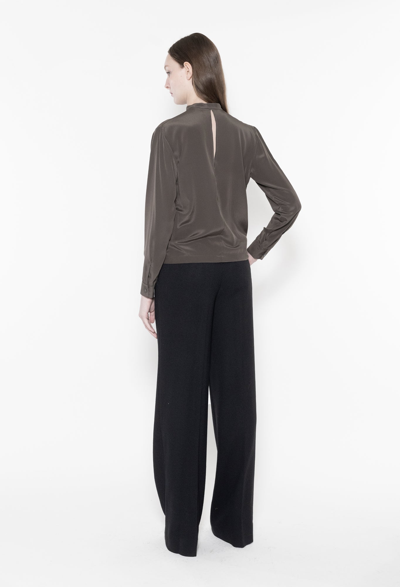 VIOLA - Crepe de Chine Silk Blouse in Moss