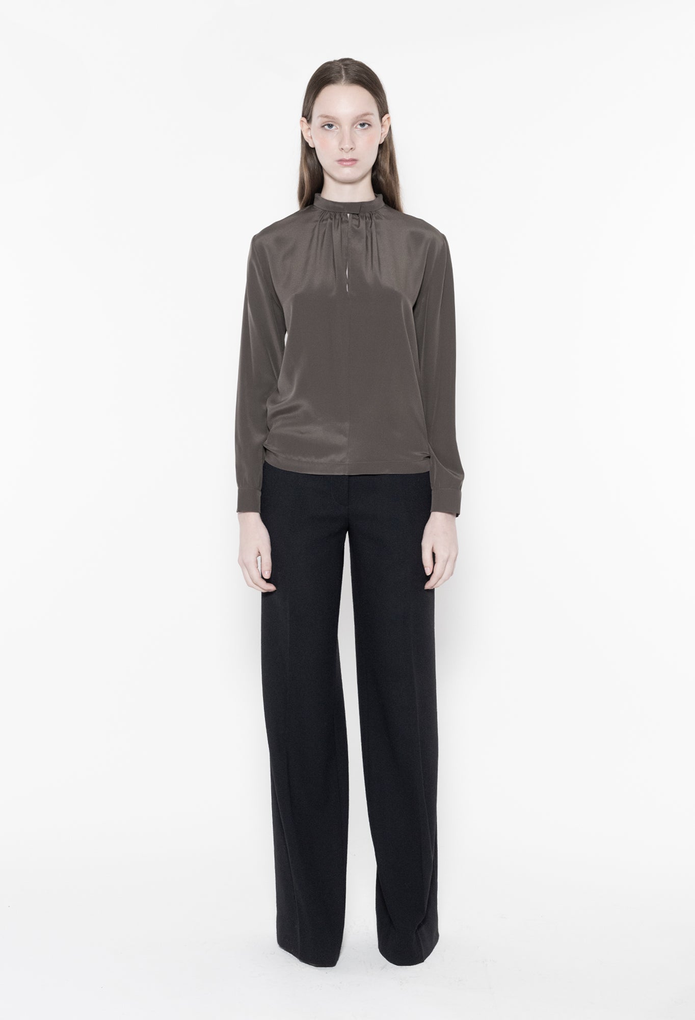 VIOLA - Crepe de Chine Silk Blouse in Moss