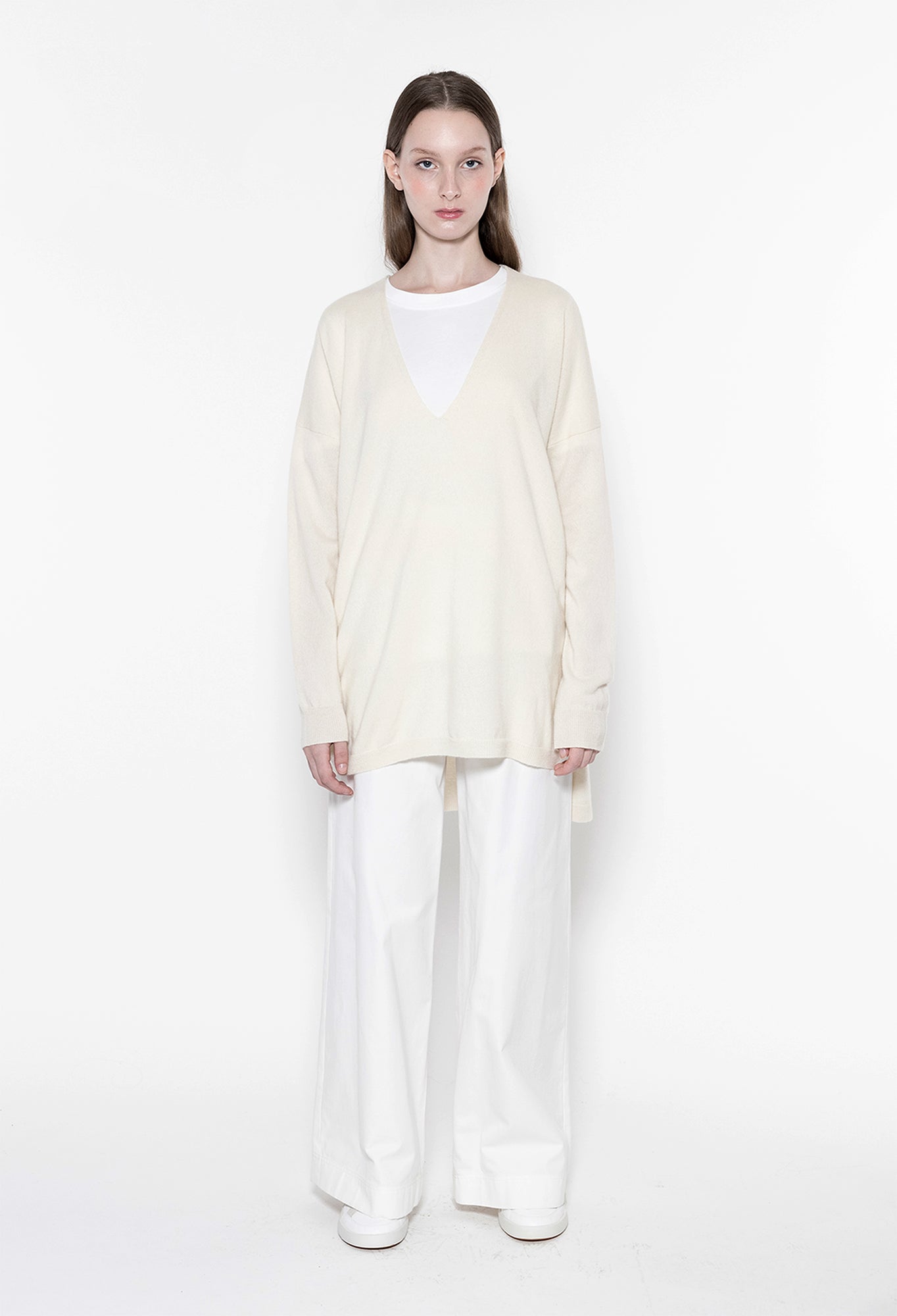 YARA - 12gg Cashmere V-Neck Sweater in Undyed White