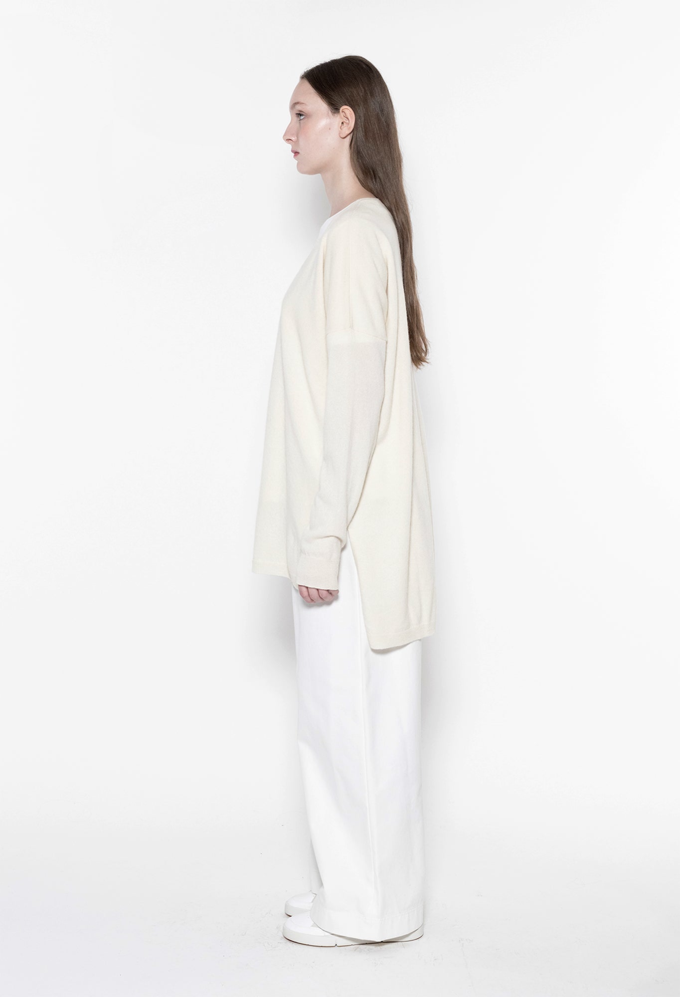 YARA - 12gg Cashmere V-Neck Sweater in Undyed White