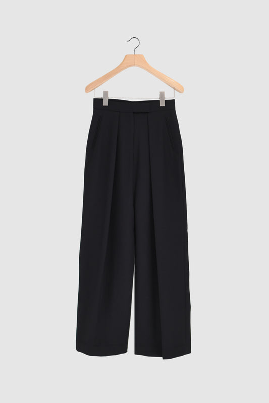 FI - Front pleated Viscose Naia™ Blend evening trousers in Black