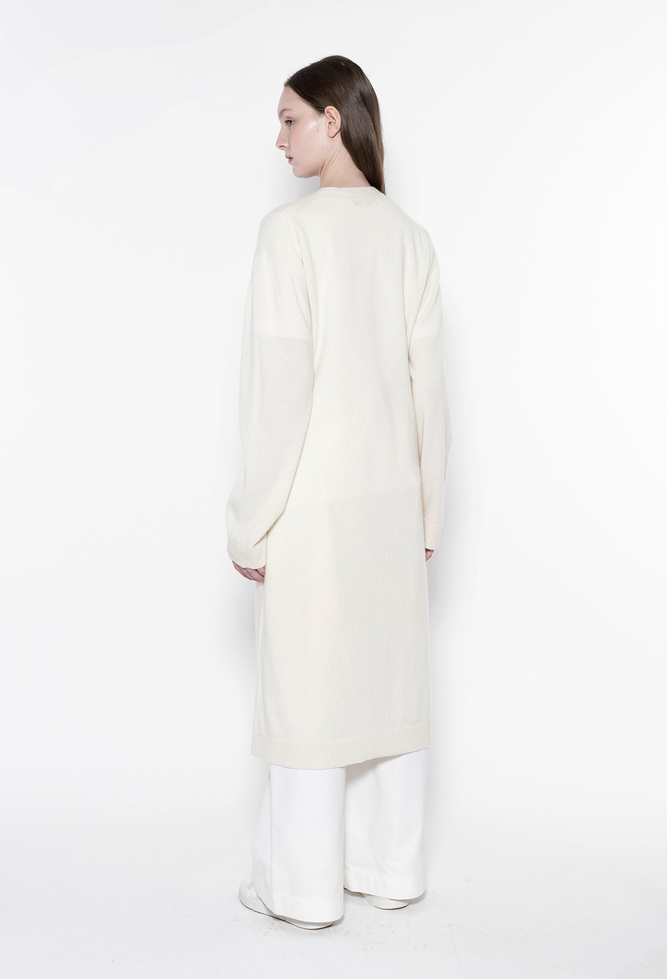 XIN - 12gg Cashmere Cardigan in Undyed White