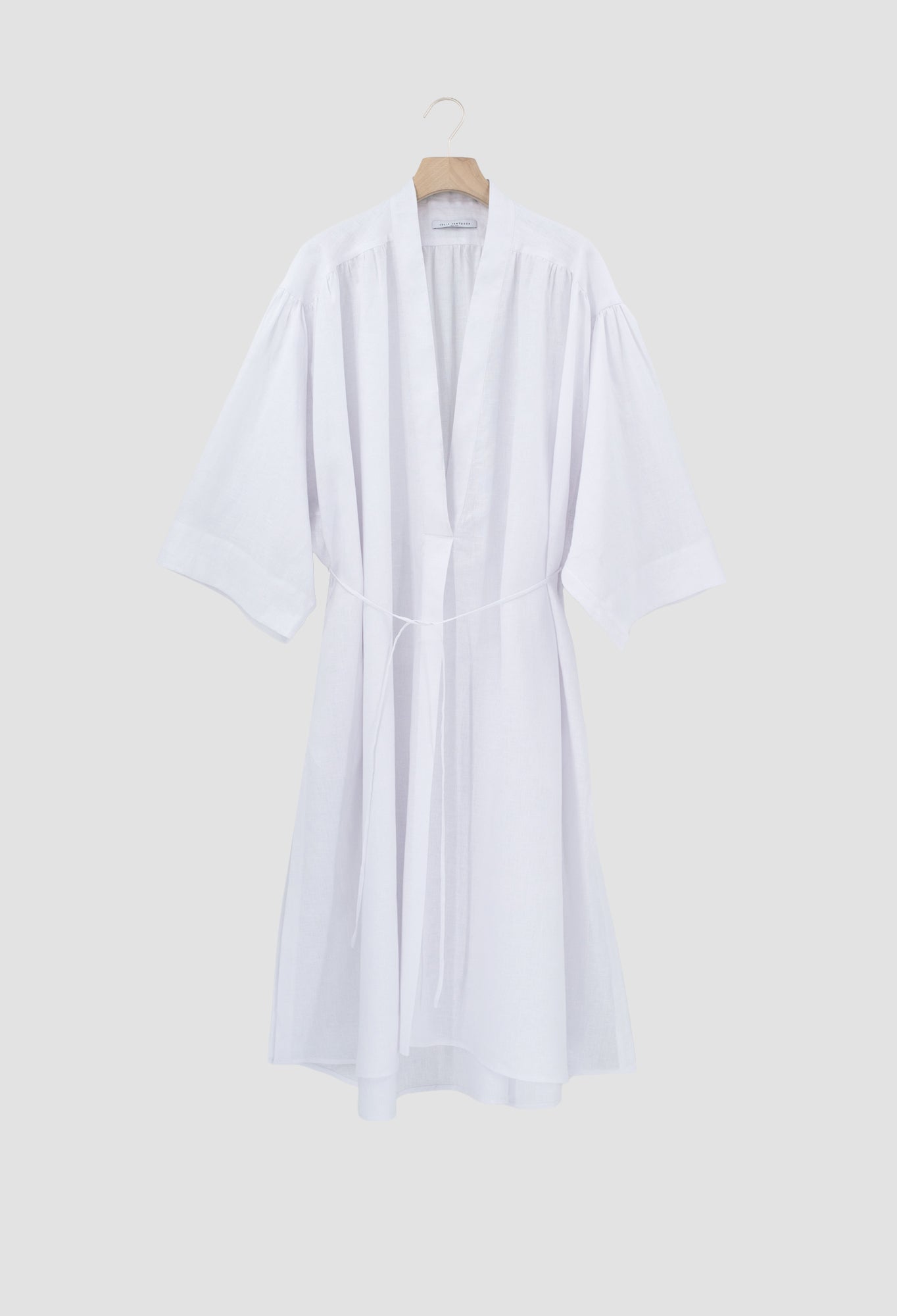 HAKONE - White Loose-Fitting Kimono