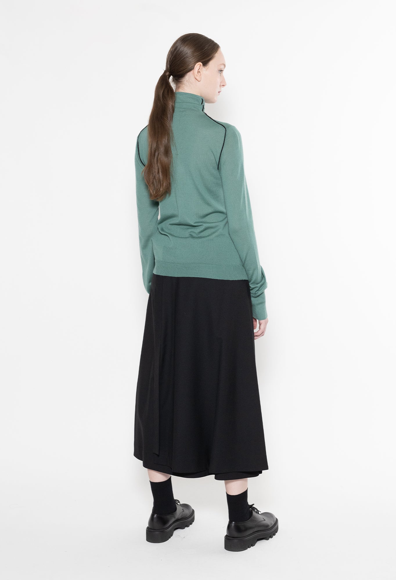 WARA - 16gg Cashmere Turtleneck Sweater in Teal and Black