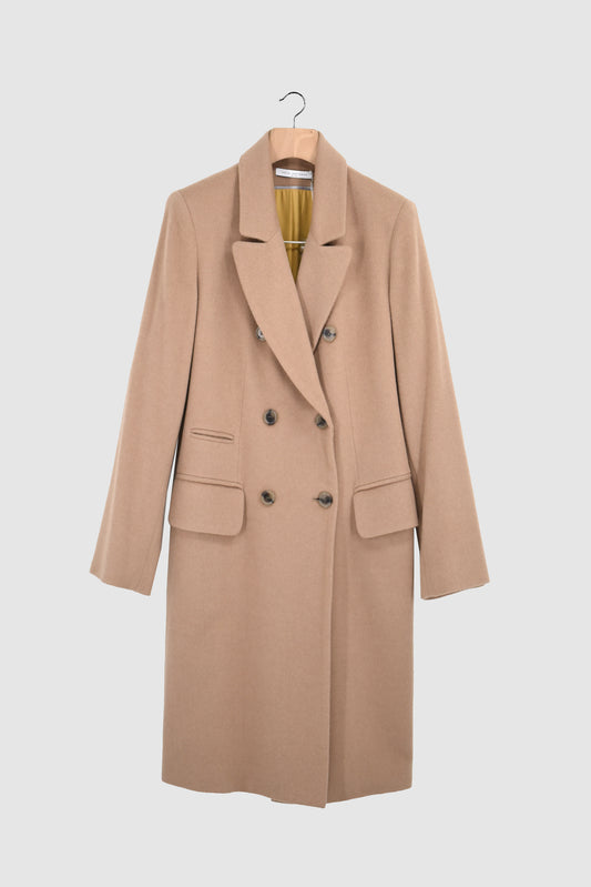 ULIC - Double-Breasted Coat in Camel Hair