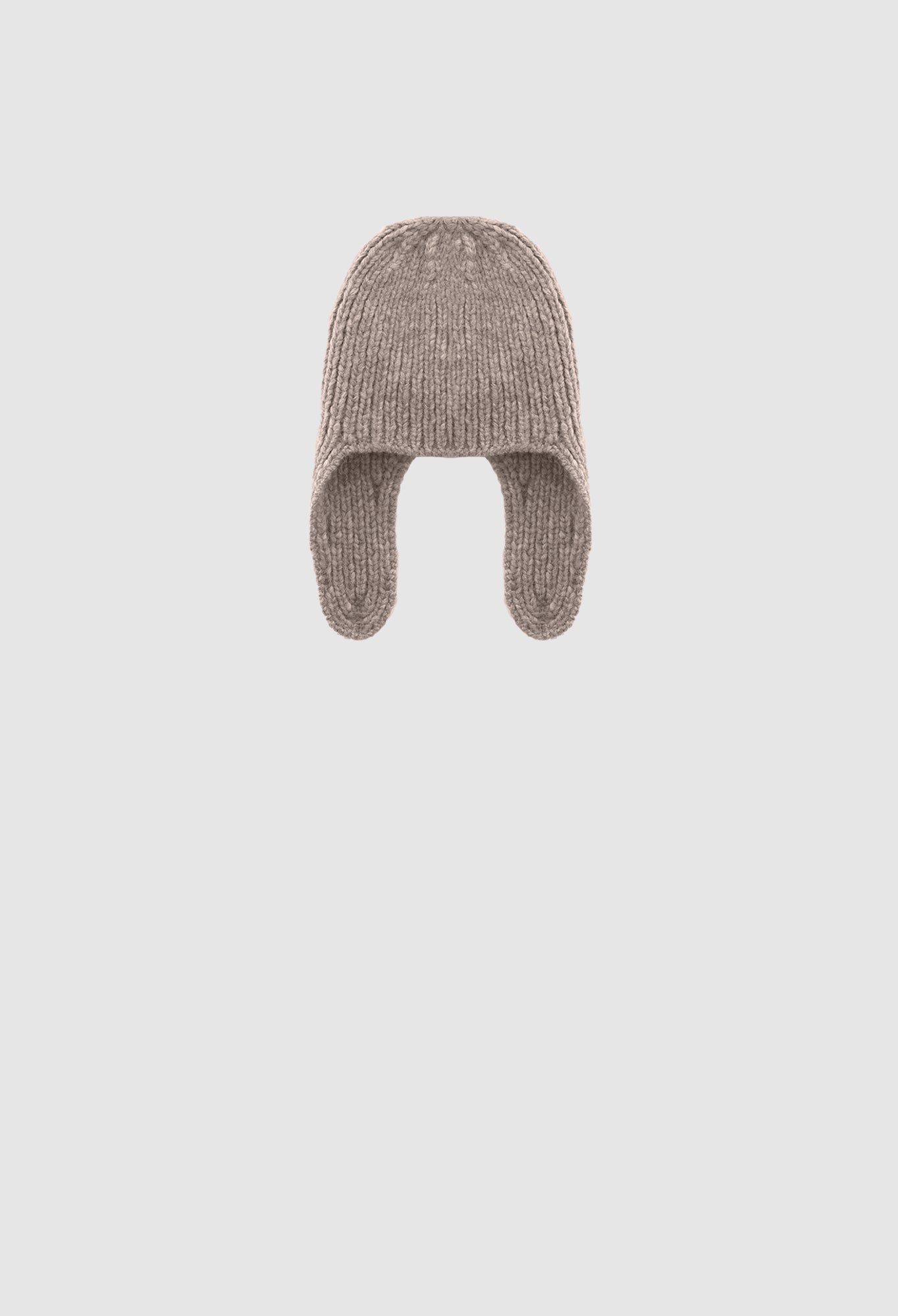 COLETTE - Hand-Knit Hat in Beige